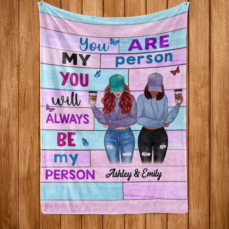 Fleece Blanket Modern Girls Besties Front View Wood Texture Personalized Fleece Blanket