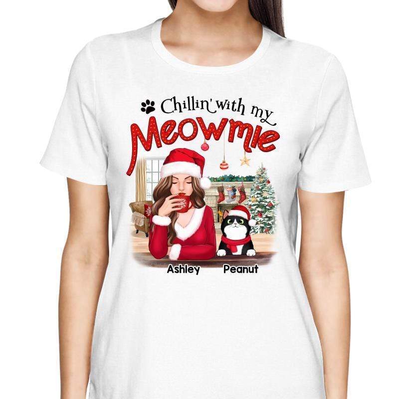 T-Shirt Chillin‘ With Meowmies Cat Mom Personalized Shirt