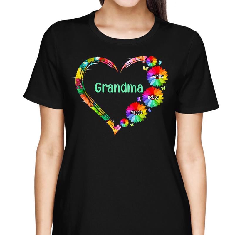 T-Shirt Colorful Daisy Heart Mom Grandma Personalized Shirt