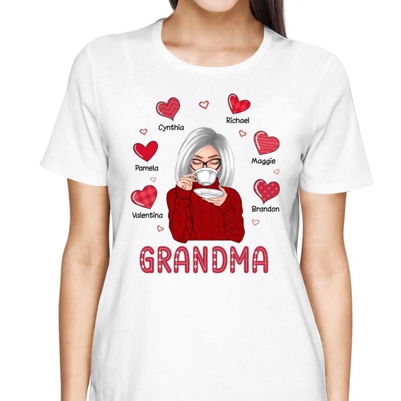 T-Shirt Grandma Red Pattern Hearts Valentine‘s Day Gift Personalized Shirt