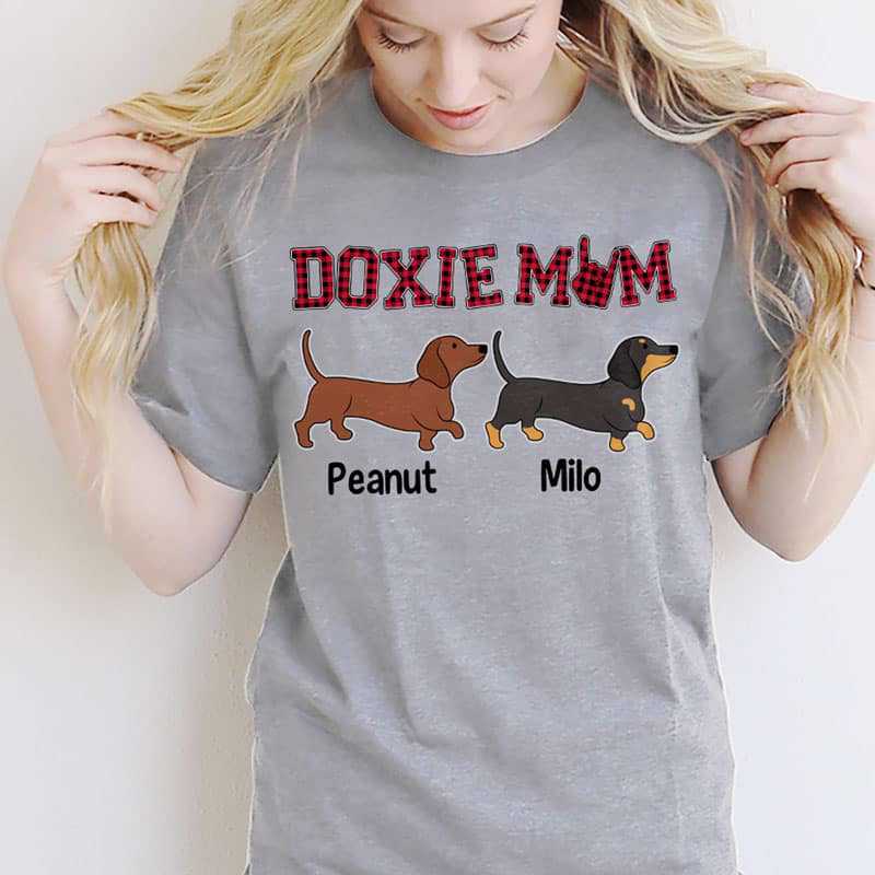 T-shirts Doxie Mom Red Plaid Dachshund Dog Personalized Shirt