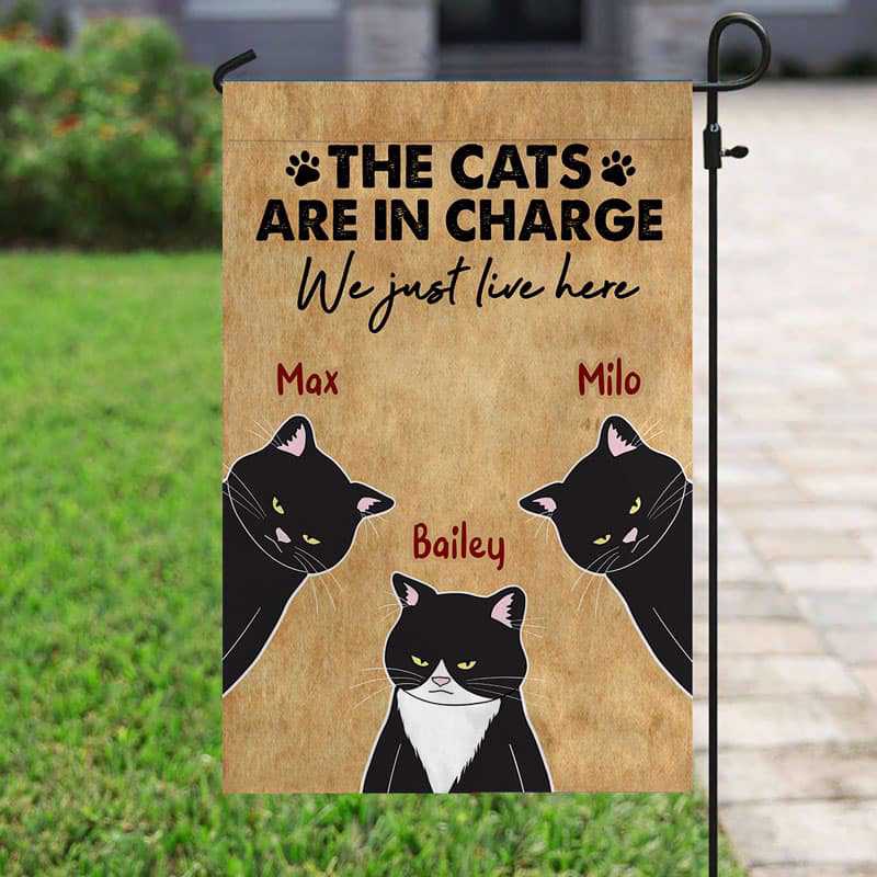 Garden Flag Grumpy Cats Are In Charge Personalized Garden Flag 12"x18"