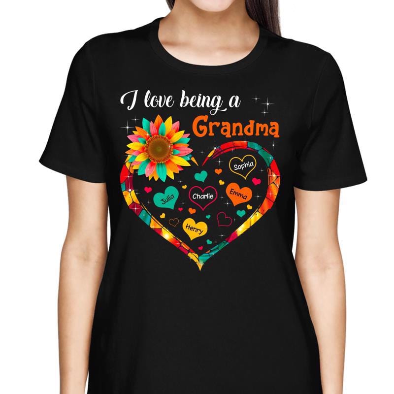 T-Shirt Hearts Inside Heart Mom Grandma Personalized Shirt